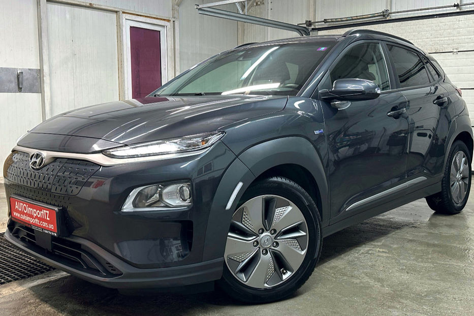 Продам Hyundai Kona 64кВт Проекція Підігрів сидінь 2021 года в Львове