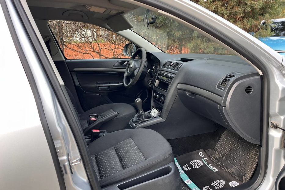 Продам Skoda Octavia 2011 года в Черновцах