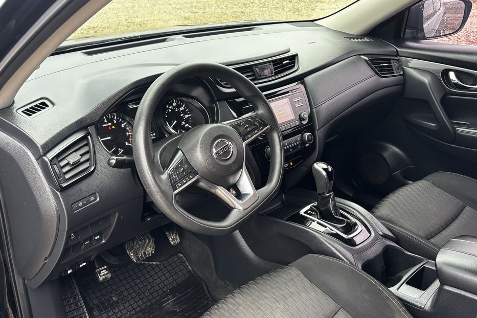 Продам Nissan Rogue 2016 года в Львове