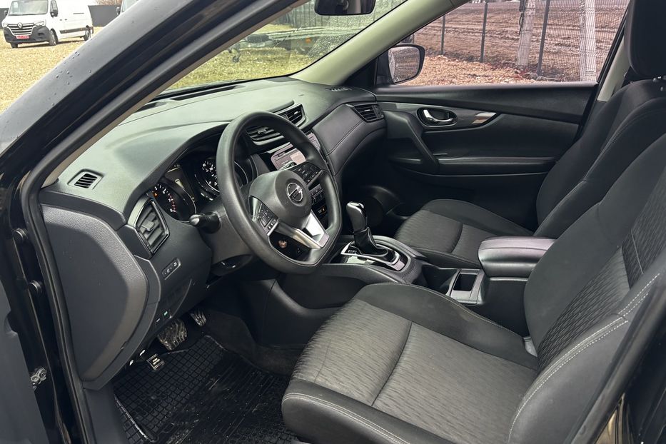 Продам Nissan Rogue 2016 года в Львове