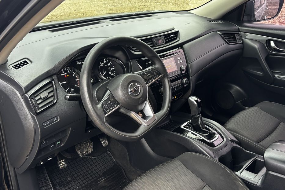 Продам Nissan Rogue 2016 года в Львове