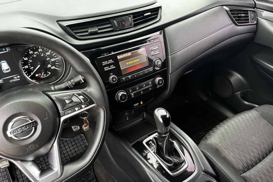 Продам Nissan Rogue 2016 года в Львове