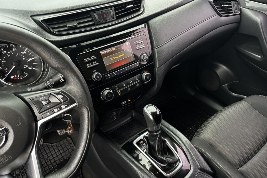 Продам Nissan Rogue 2016 года в Львове