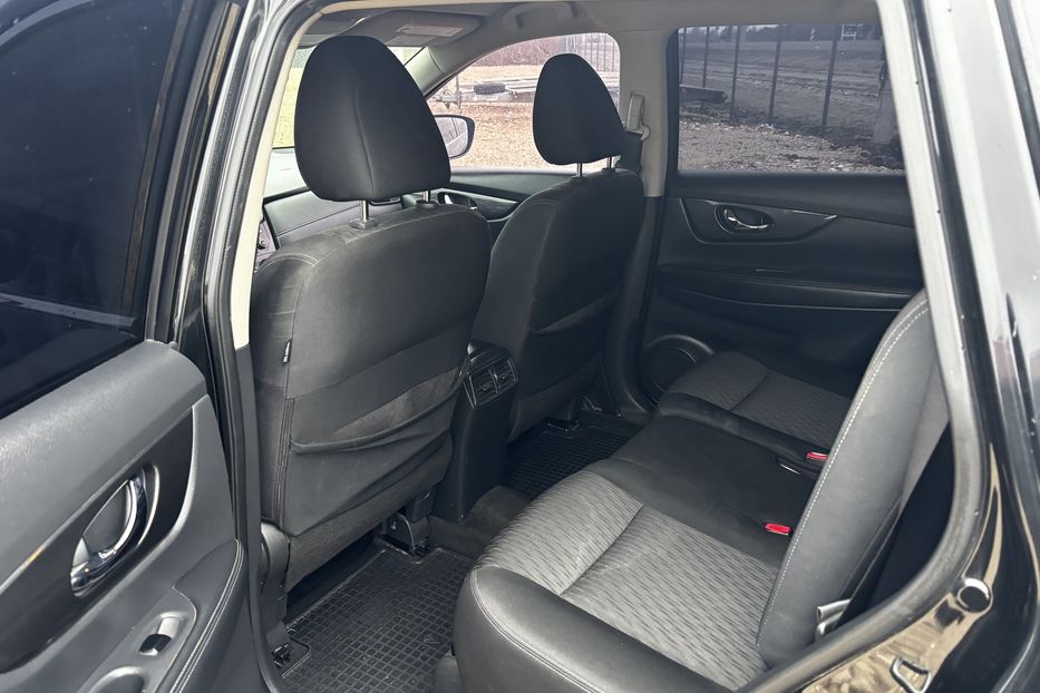 Продам Nissan Rogue 2016 года в Львове