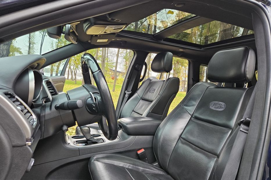 Продам Jeep Grand Cherokee Overland 2018 года в Киеве