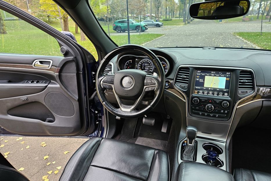 Продам Jeep Grand Cherokee Overland 2018 года в Киеве