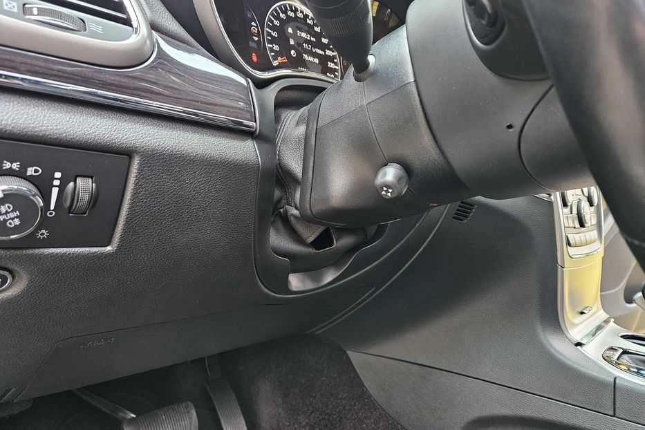 Продам Jeep Grand Cherokee Overland 2018 года в Киеве