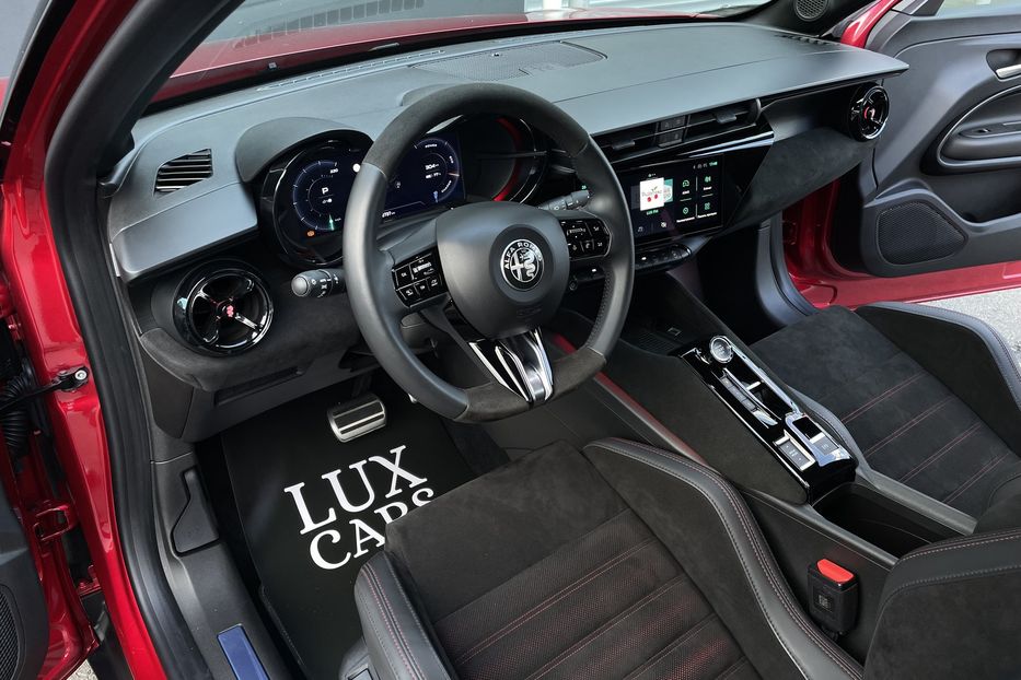 Продам Alfa Romeo Junior Speciale 2024 года в Киеве