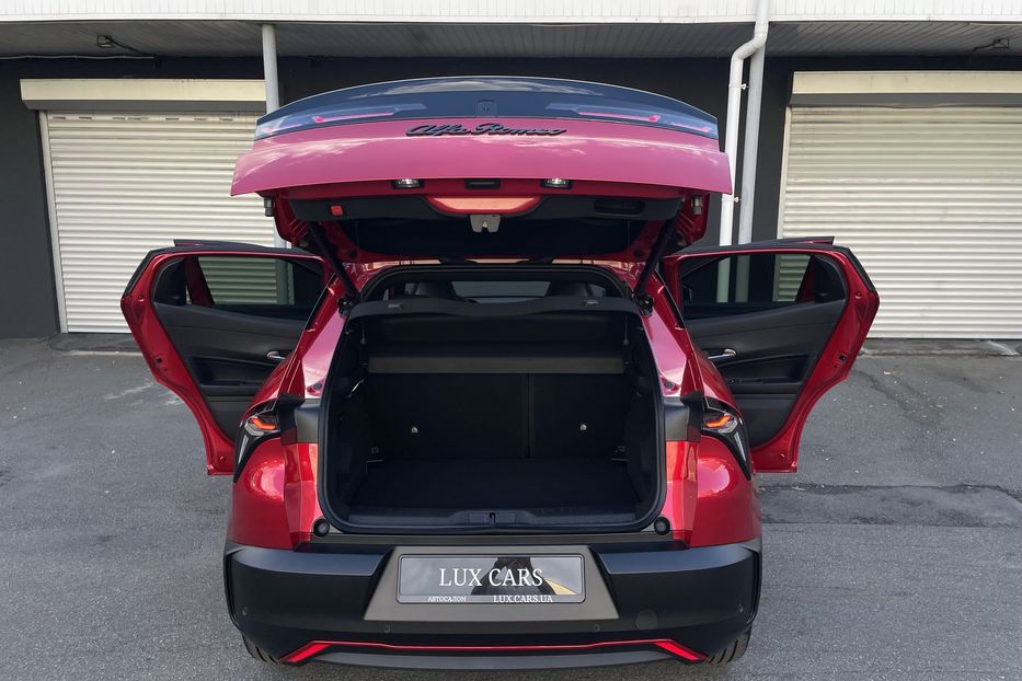 Продам Alfa Romeo Junior Speciale 2024 года в Киеве