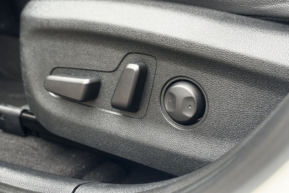 Продам Kia Niro 64 KW авто у Львові  2020 года в Львове