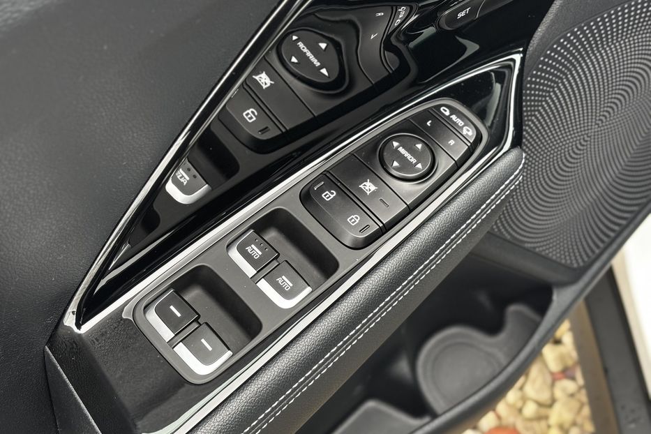 Продам Kia Niro 64 KW авто у Львові  2020 года в Львове