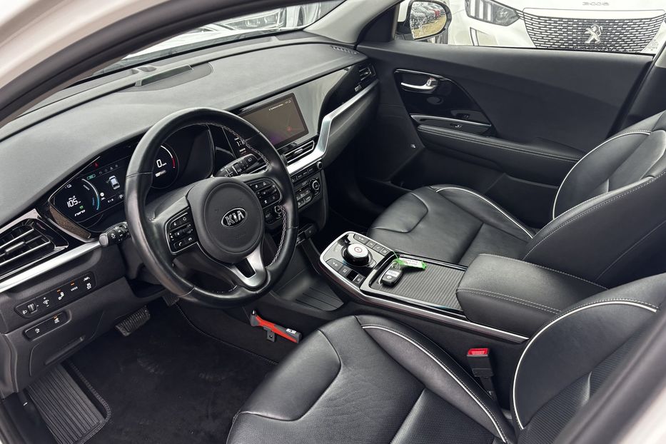 Продам Kia Niro 64 KW авто у Львові  2020 года в Львове