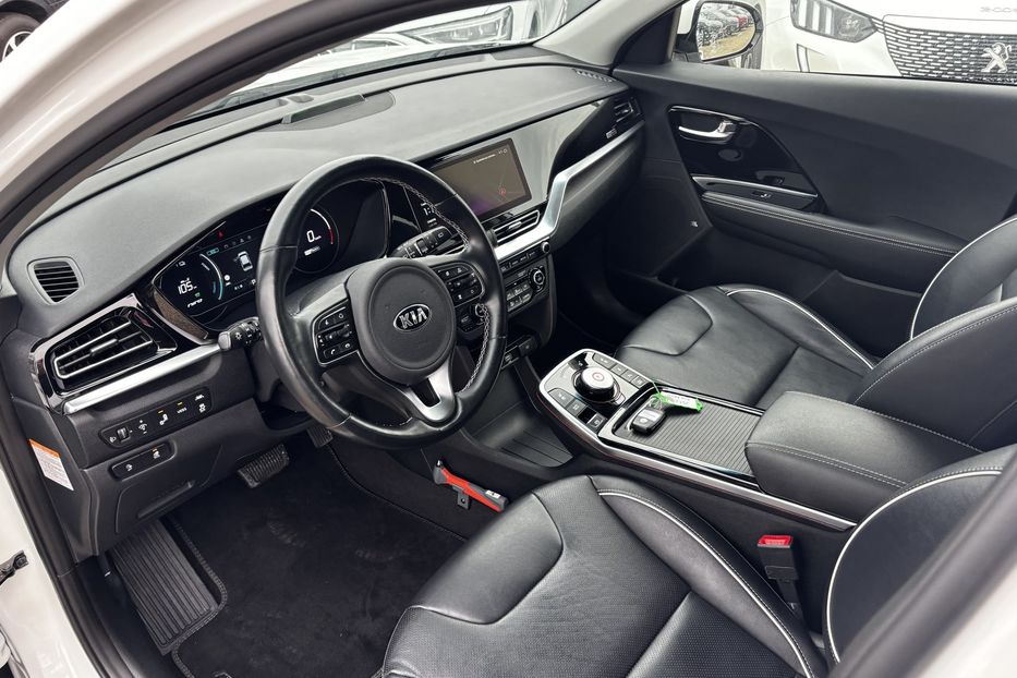 Продам Kia Niro 64 KW авто у Львові  2020 года в Львове
