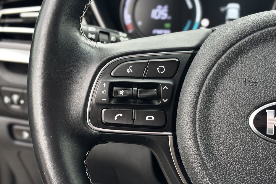 Продам Kia Niro 64 KW авто у Львові  2020 года в Львове