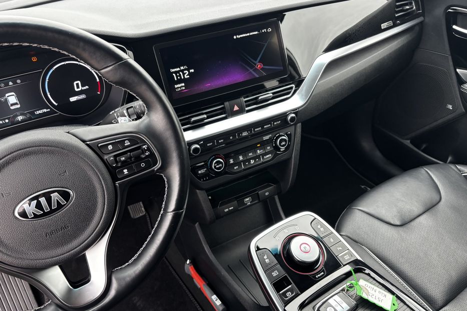 Продам Kia Niro 64 KW авто у Львові  2020 года в Львове