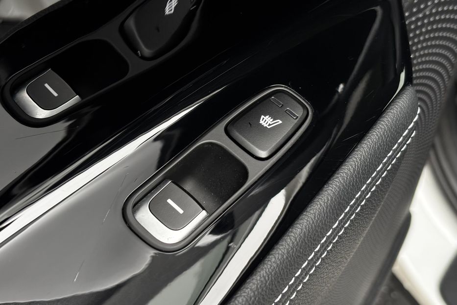 Продам Kia Niro 64 KW авто у Львові  2020 года в Львове