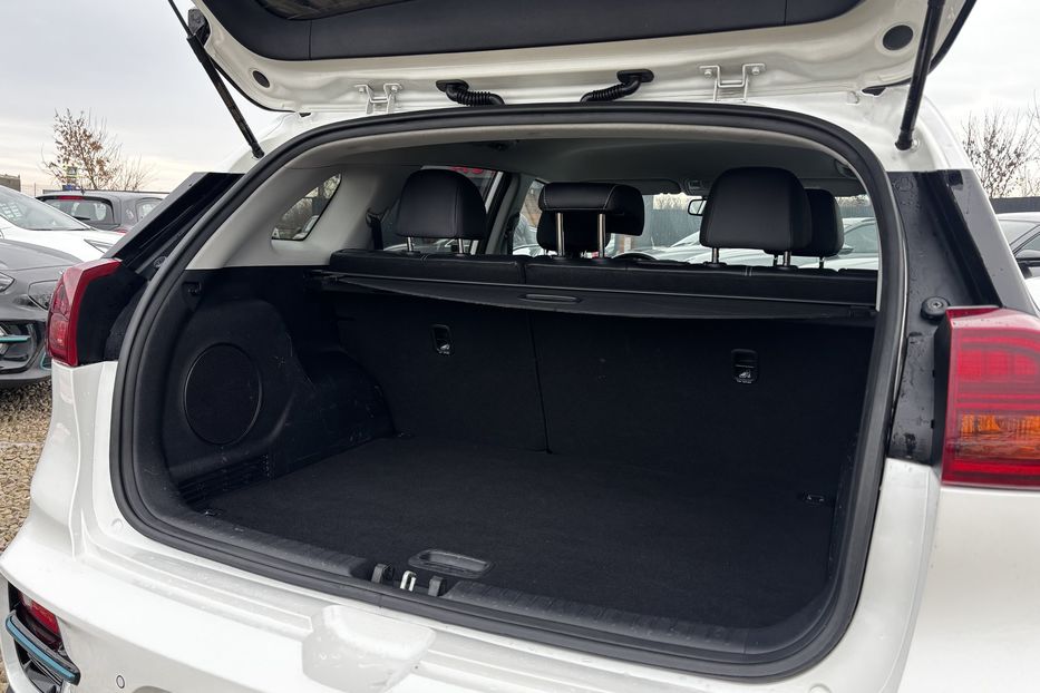 Продам Kia Niro 64 KW авто у Львові  2020 года в Львове