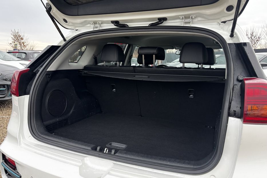 Продам Kia Niro 64 KW авто у Львові  2020 года в Львове