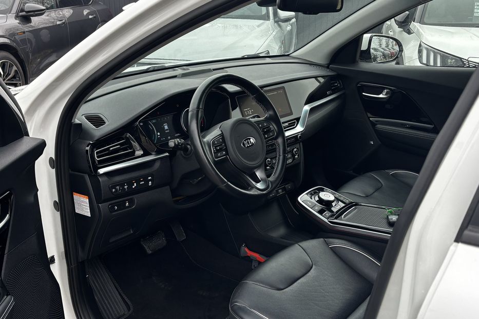 Продам Kia Niro 64 KW авто у Львові  2020 года в Львове