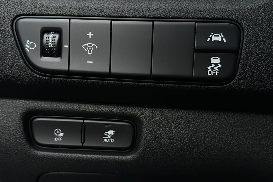 Продам Kia Niro 64кВт. ЗАРЕЗЕРВОВАНО 2022 года в Львове