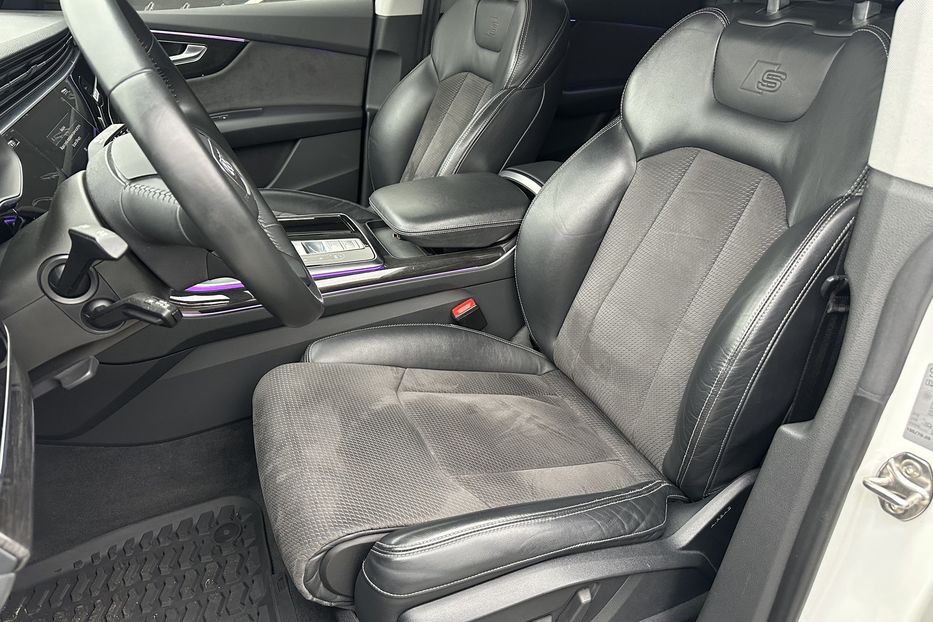 Продам Audi Q8 TDI Quattro 2019 года в Киеве
