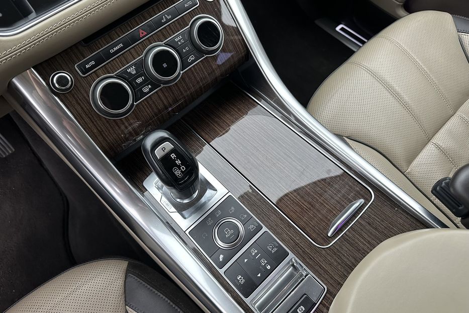 Продам Land Rover Range Rover Sport 3.0 SDV6 Autobiography 2014 года в Киеве
