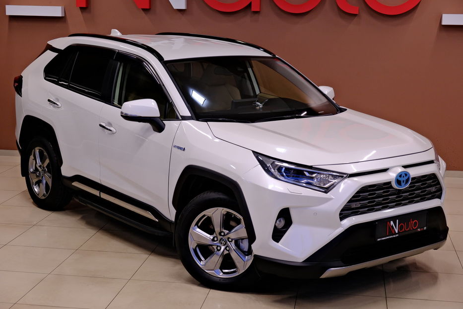 Продам Toyota Rav 4 Hybrid 2019 года в Одессе