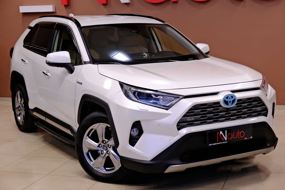 Продам Toyota Rav 4 Hybrid 2019 года в Одессе