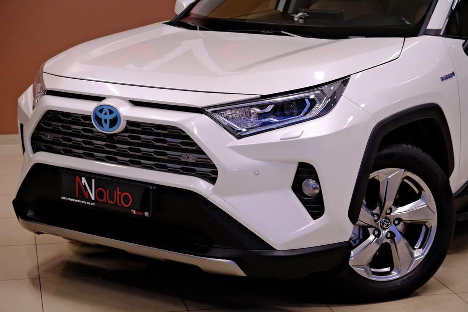 Продам Toyota Rav 4 Hybrid 2019 года в Одессе