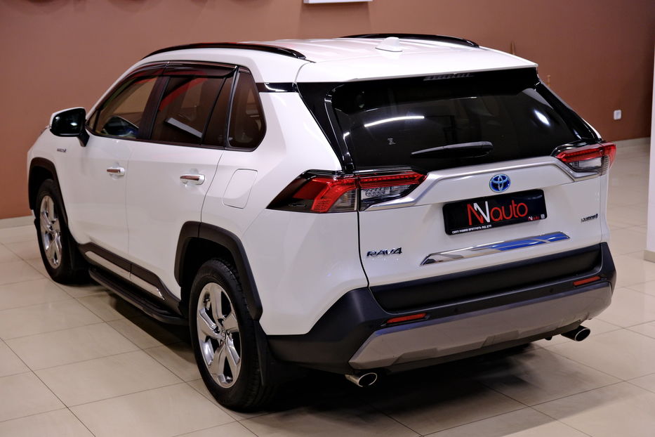 Продам Toyota Rav 4 Hybrid 2019 года в Одессе