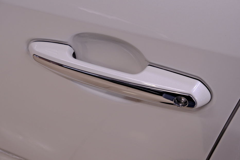 Продам Toyota Rav 4 Hybrid 2019 года в Одессе