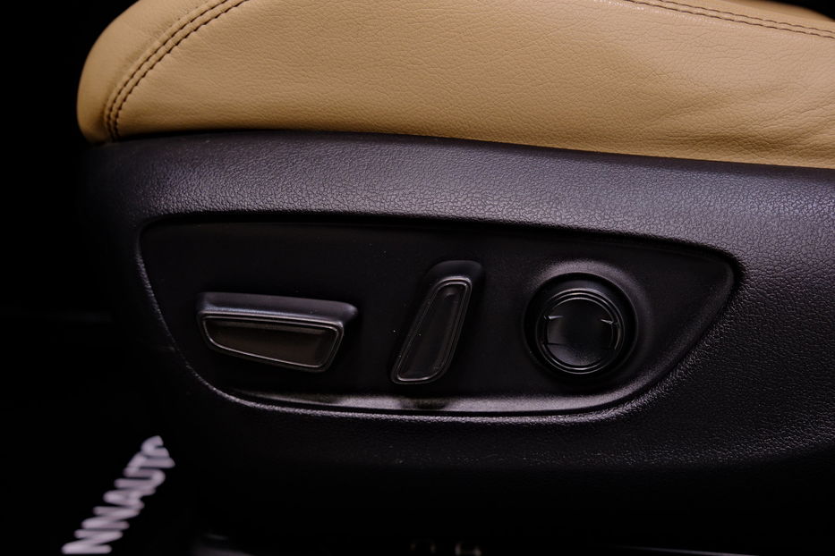 Продам Toyota Rav 4 Hybrid 2019 года в Одессе