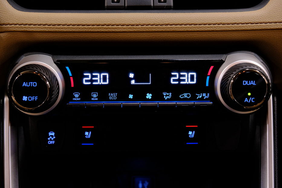 Продам Toyota Rav 4 Hybrid 2019 года в Одессе