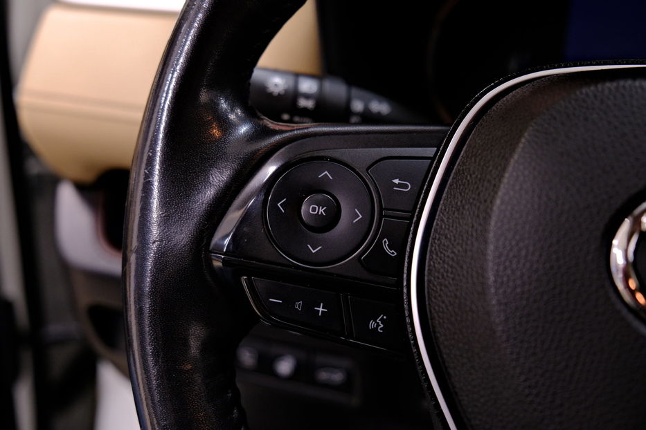 Продам Toyota Rav 4 Hybrid 2019 года в Одессе