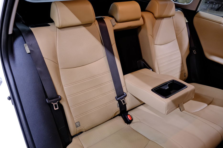 Продам Toyota Rav 4 Hybrid 2019 года в Одессе