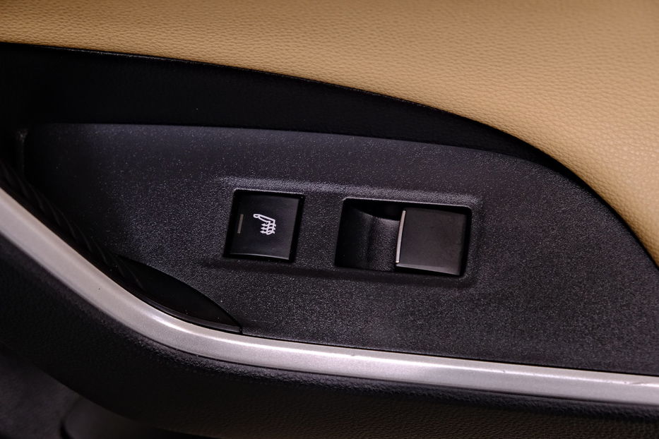 Продам Toyota Rav 4 Hybrid 2019 года в Одессе