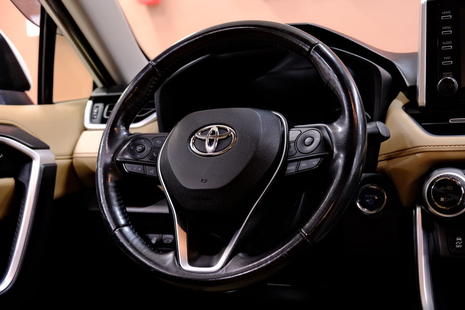 Продам Toyota Rav 4 Hybrid 2019 года в Одессе