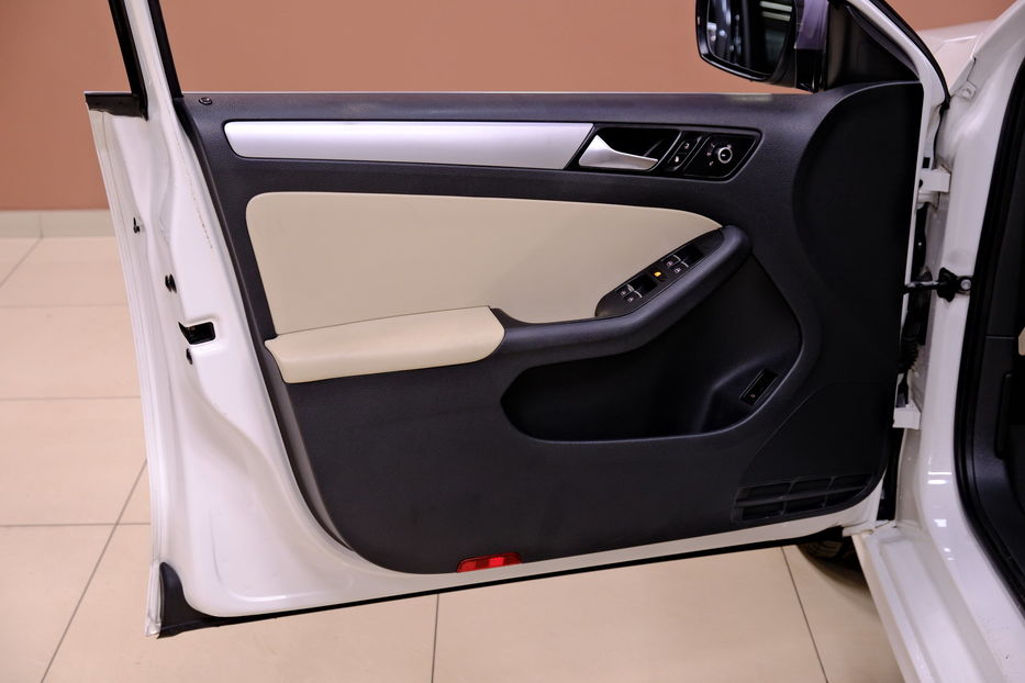 Продам Volkswagen Jetta 2012 года в Одессе