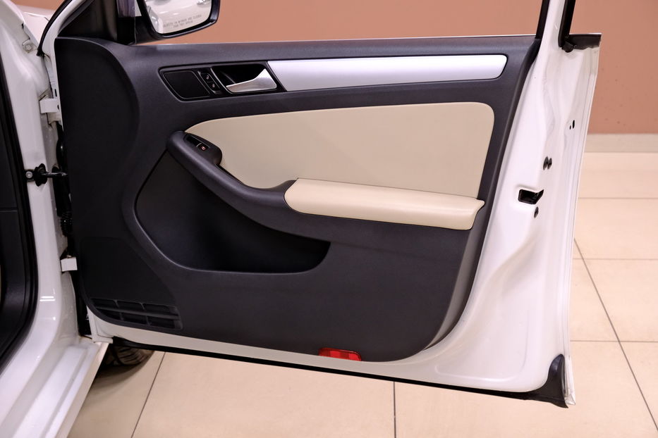 Продам Volkswagen Jetta 2012 года в Одессе