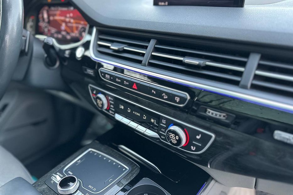 Продам Audi Q7 Prestige 2017 года в Черновцах