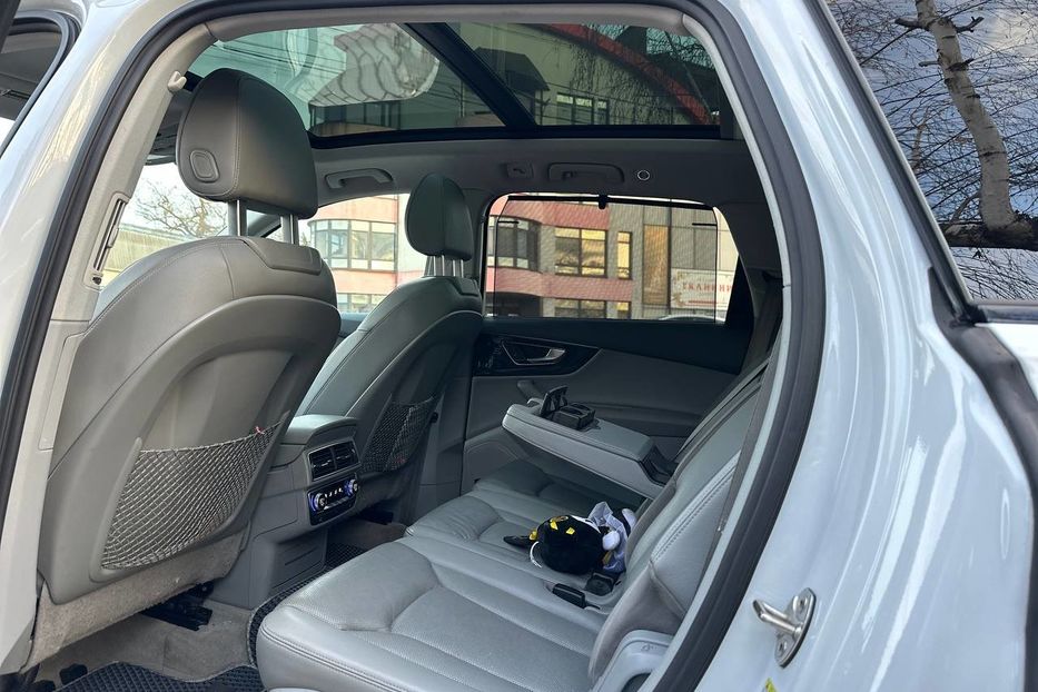 Продам Audi Q7 Prestige 2017 года в Черновцах