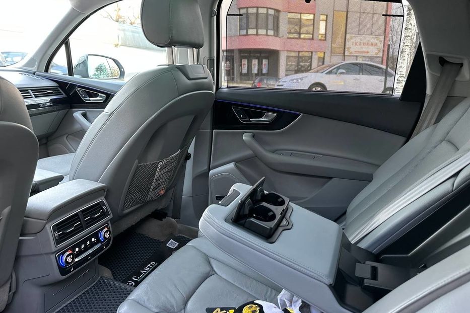 Продам Audi Q7 Prestige 2017 года в Черновцах