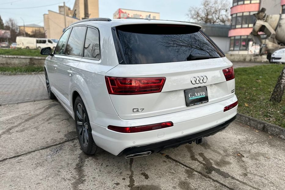 Продам Audi Q7 Prestige 2017 года в Черновцах
