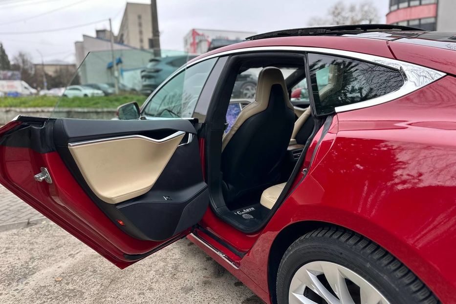 Продам Tesla Model S 75D 2016 года в Черновцах