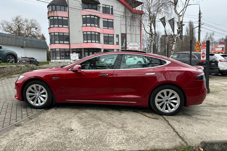 Продам Tesla Model S 75D 2016 года в Черновцах