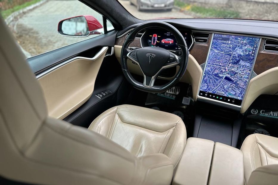Продам Tesla Model S 75D 2016 года в Черновцах