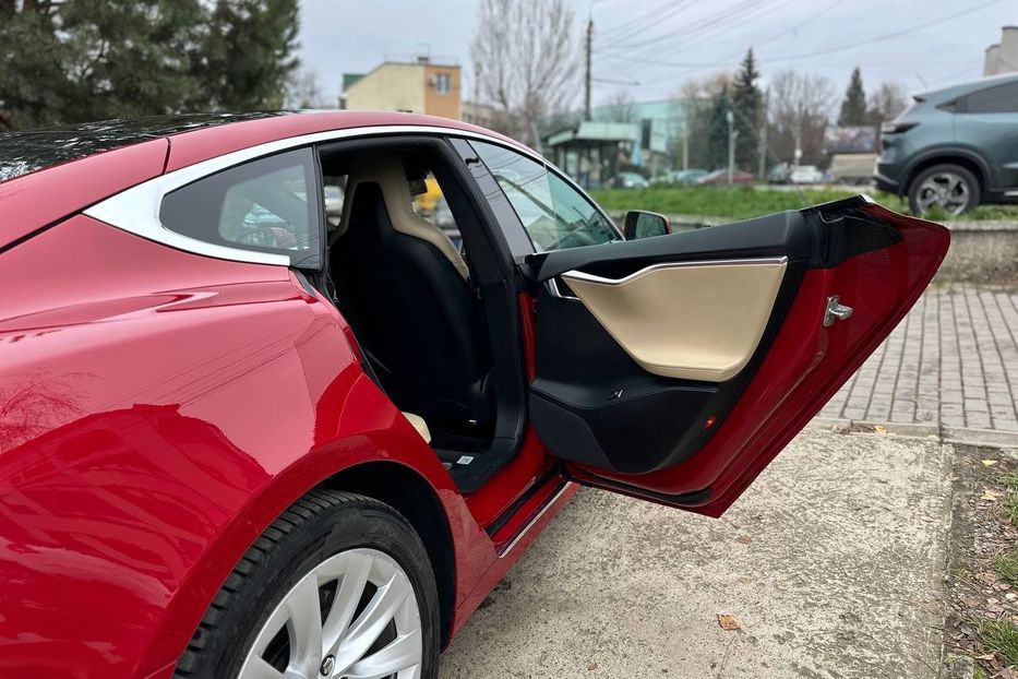 Продам Tesla Model S 75D 2016 года в Черновцах