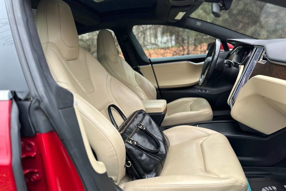 Продам Tesla Model S 75D 2016 года в Черновцах