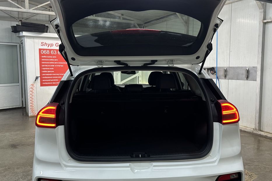 Продам Kia Niro 64 кВт Макс. комплектація! 2021 года в Львове