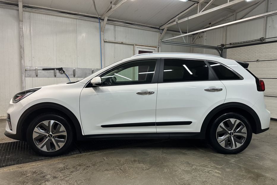 Продам Kia Niro 64 кВт Макс. комплектація! 2021 года в Львове